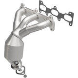 Catalytic Converter with Integrated Exhaust Manifold