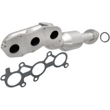 Catalytic Converter with Integrated Exhaust Manifold