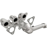 Catalytic Converter with Integrated Exhaust Manifold