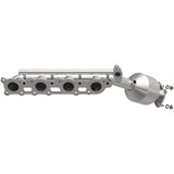 Catalytic Converter with Integrated Exhaust Manifold