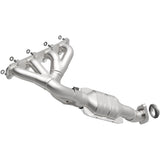 Catalytic Converter with Integrated Exhaust Manifold