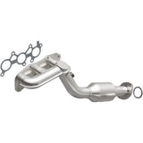 Catalytic Converter with Integrated Exhaust Manifold