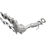 Catalytic Converter with Integrated Exhaust Manifold