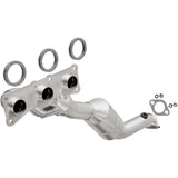 Catalytic Converter with Integrated Exhaust Manifold