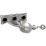 Catalytic Converter with Integrated Exhaust Manifold