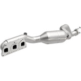 Catalytic Converter with Integrated Exhaust Manifold