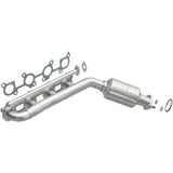 Catalytic Converter with Integrated Exhaust Manifold