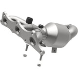 Catalytic Converter with Integrated Exhaust Manifold