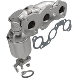 Catalytic Converter with Integrated Exhaust Manifold